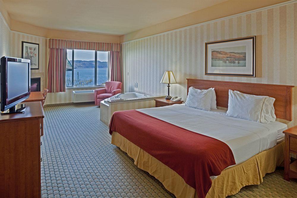 Holiday Inn Express Hotel & Suites Astoria By Ihg Room photo