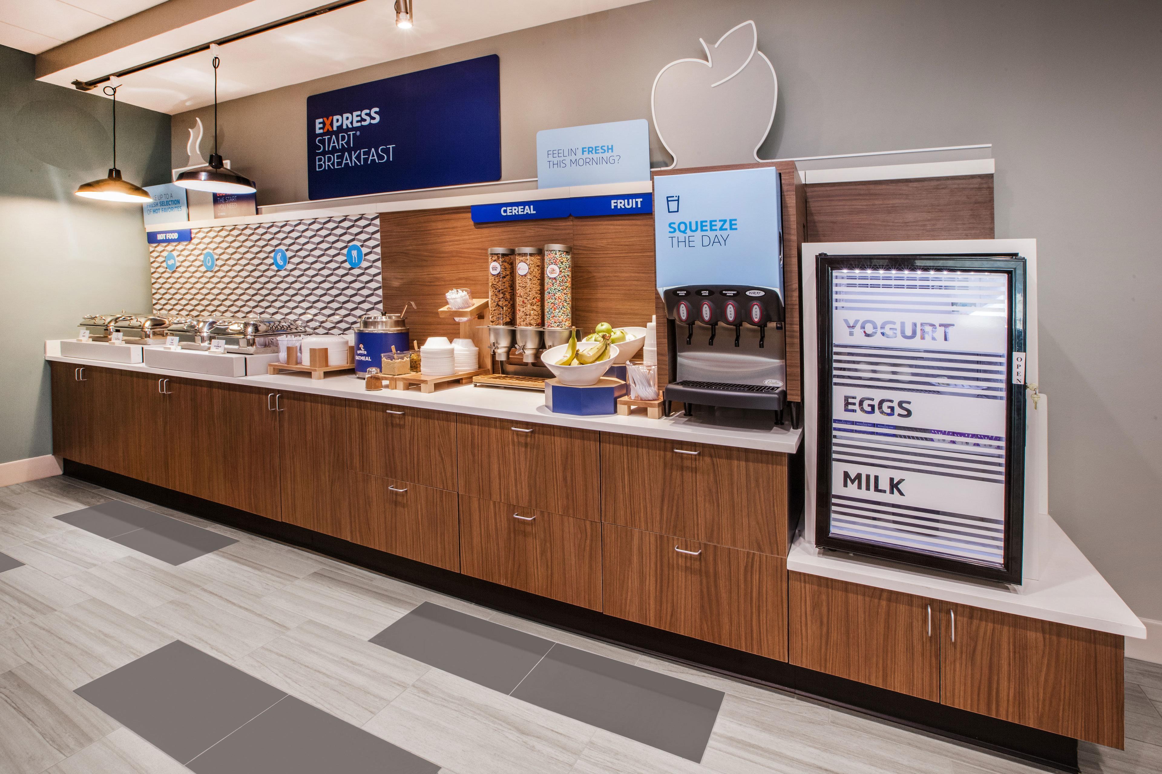Holiday Inn Express Hotel & Suites Astoria By Ihg Exterior photo