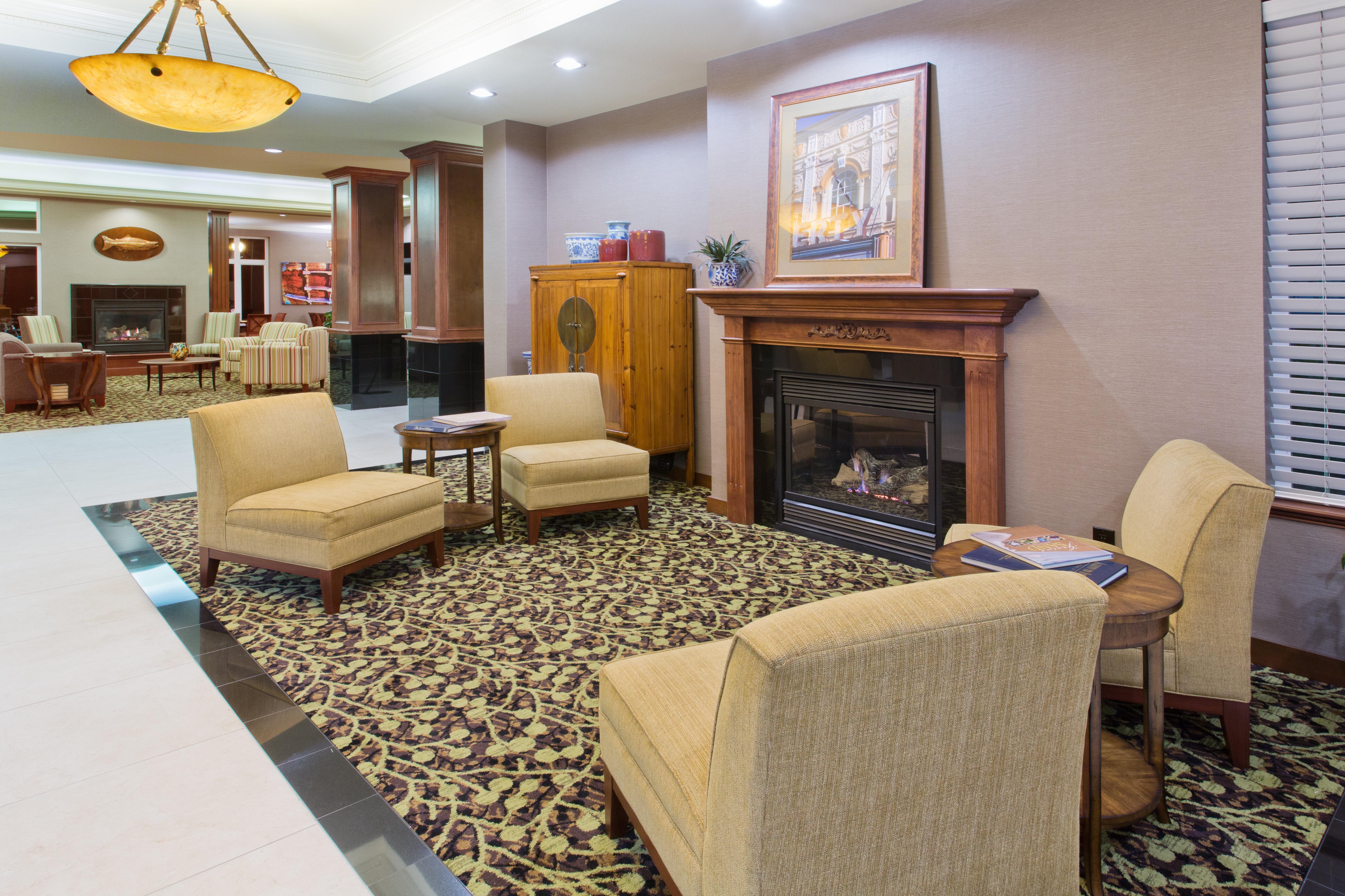 Holiday Inn Express Hotel & Suites Astoria By Ihg Exterior photo