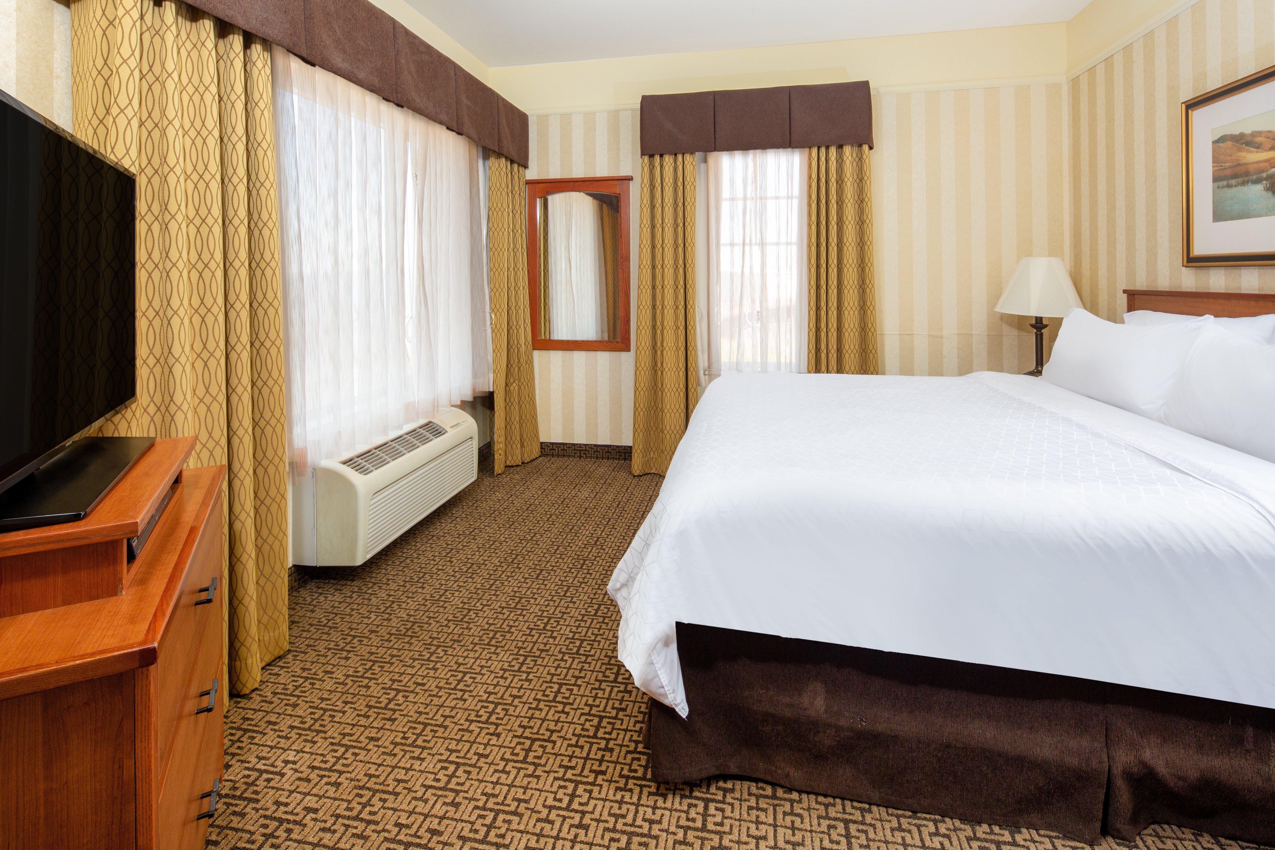 Holiday Inn Express Hotel & Suites Astoria By Ihg Exterior photo